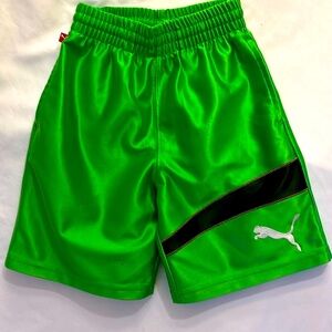 PUMA Very Gently Worn Boys Sports Shorts Size 5